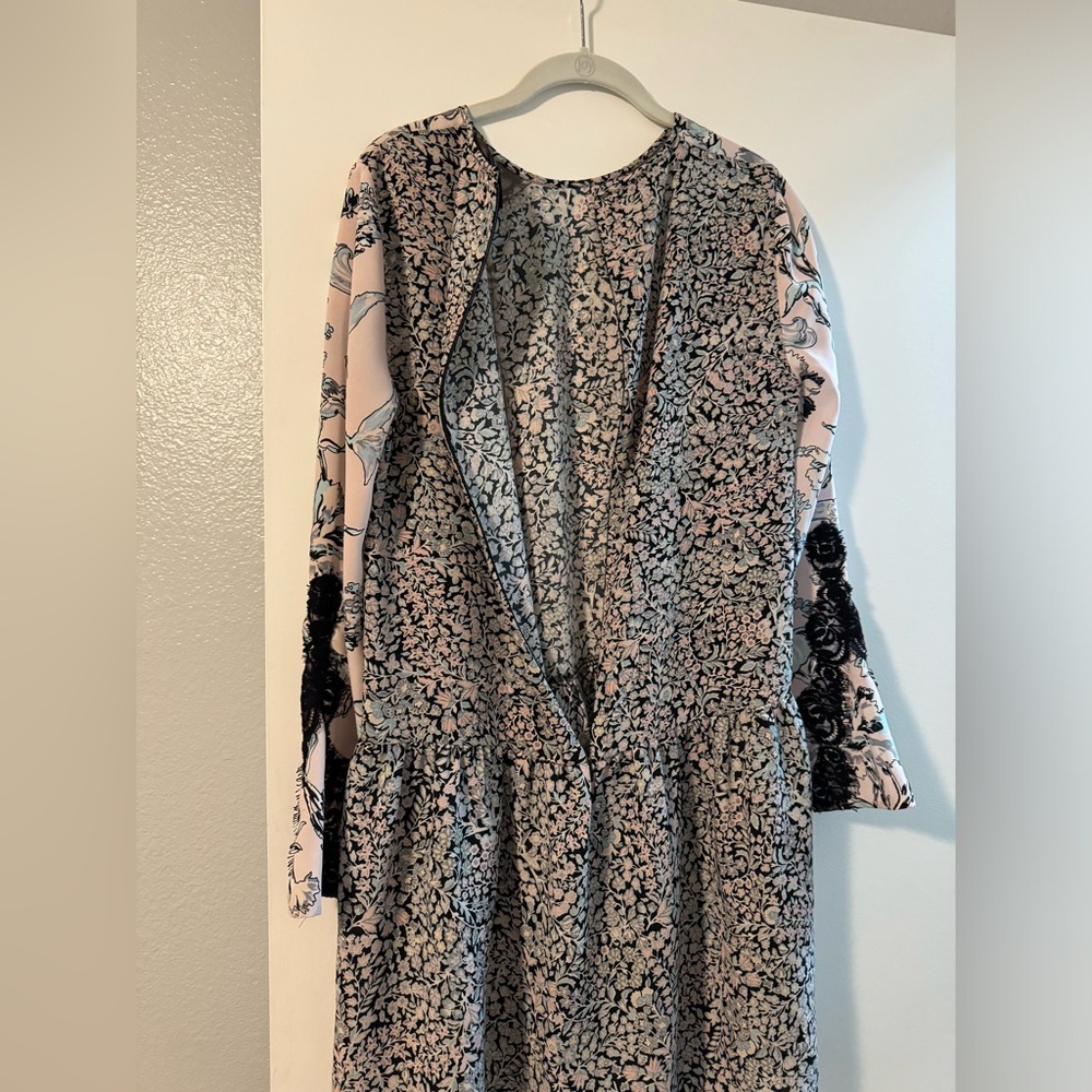 BCBGMaxAzria Bryanne Lace Insert Dress - Picture 6 of 8